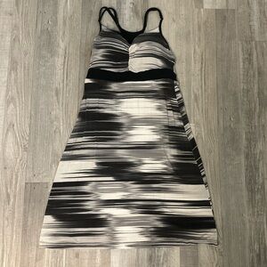 Dakini size large Black , gray and White Striped Dress
